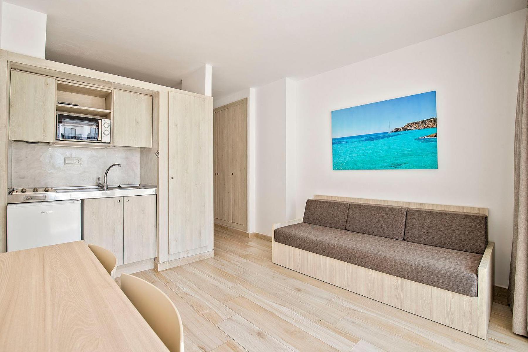 Sunside Ibiza Studios - Only Adults- Formerly Known As Central Park San Antonio  Ngoại thất bức ảnh