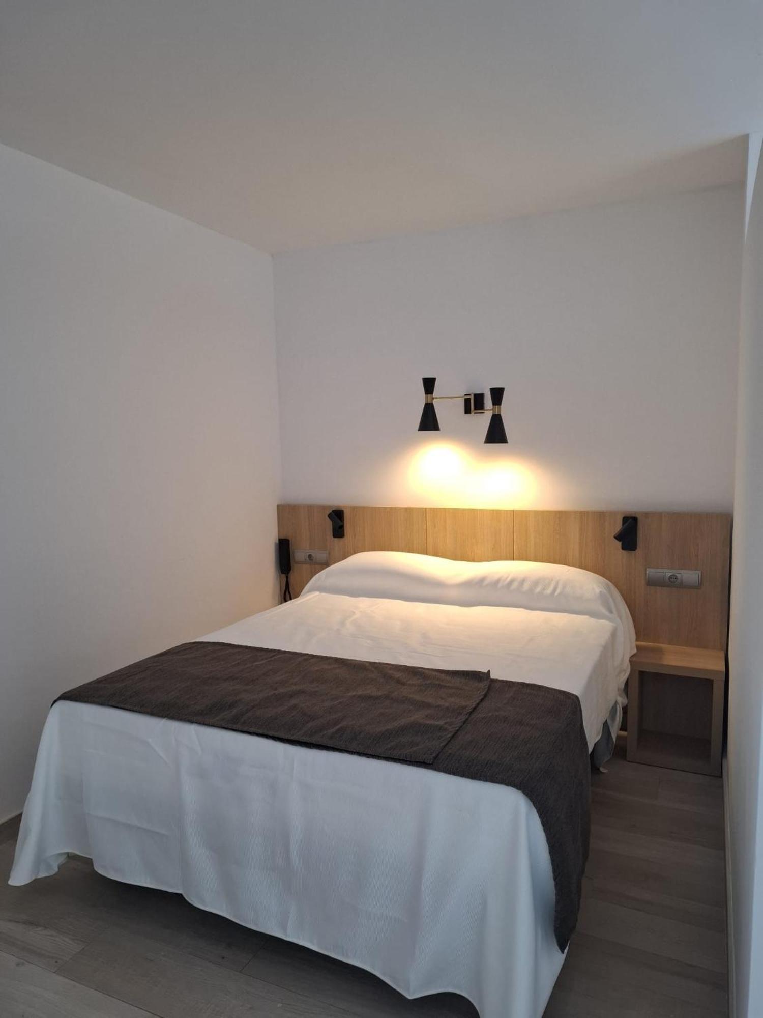 Sunside Ibiza Studios - Only Adults- Formerly Known As Central Park San Antonio  Ngoại thất bức ảnh
