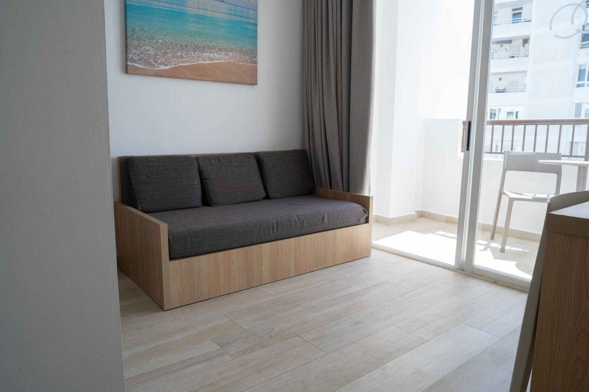 Sunside Ibiza Studios - Only Adults- Formerly Known As Central Park San Antonio  Ngoại thất bức ảnh