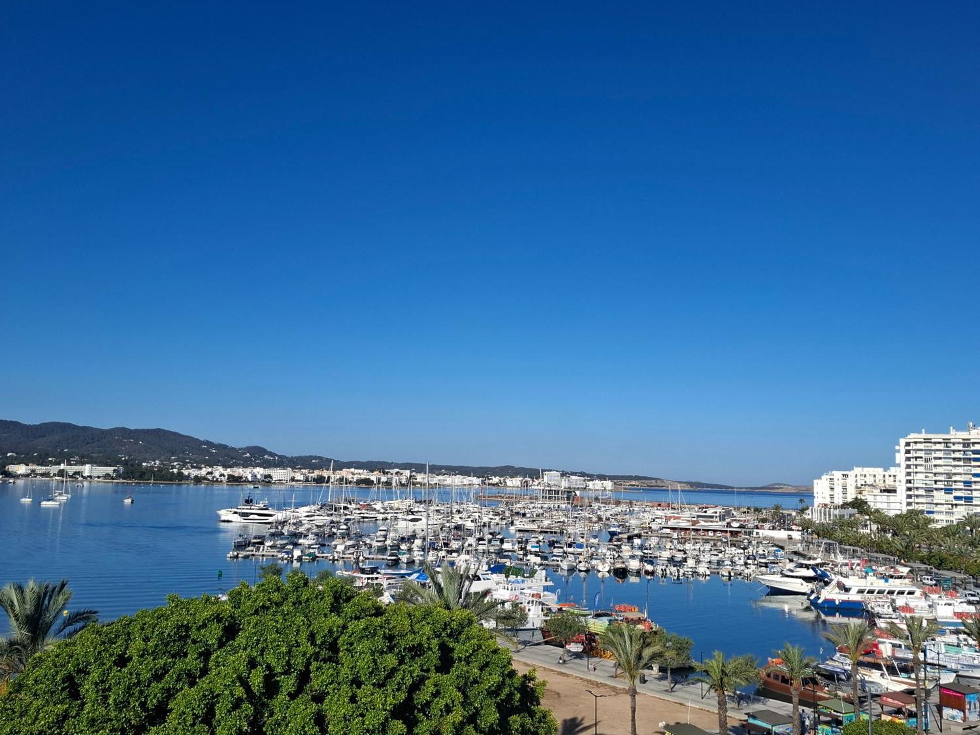 Sunside Ibiza Studios - Only Adults- Formerly Known As Central Park San Antonio  Ngoại thất bức ảnh