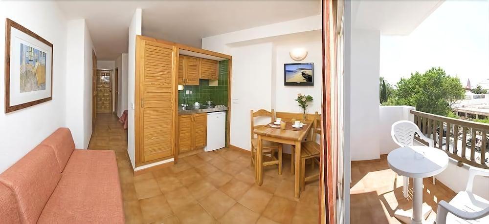 Sunside Ibiza Studios - Only Adults- Formerly Known As Central Park San Antonio  Ngoại thất bức ảnh